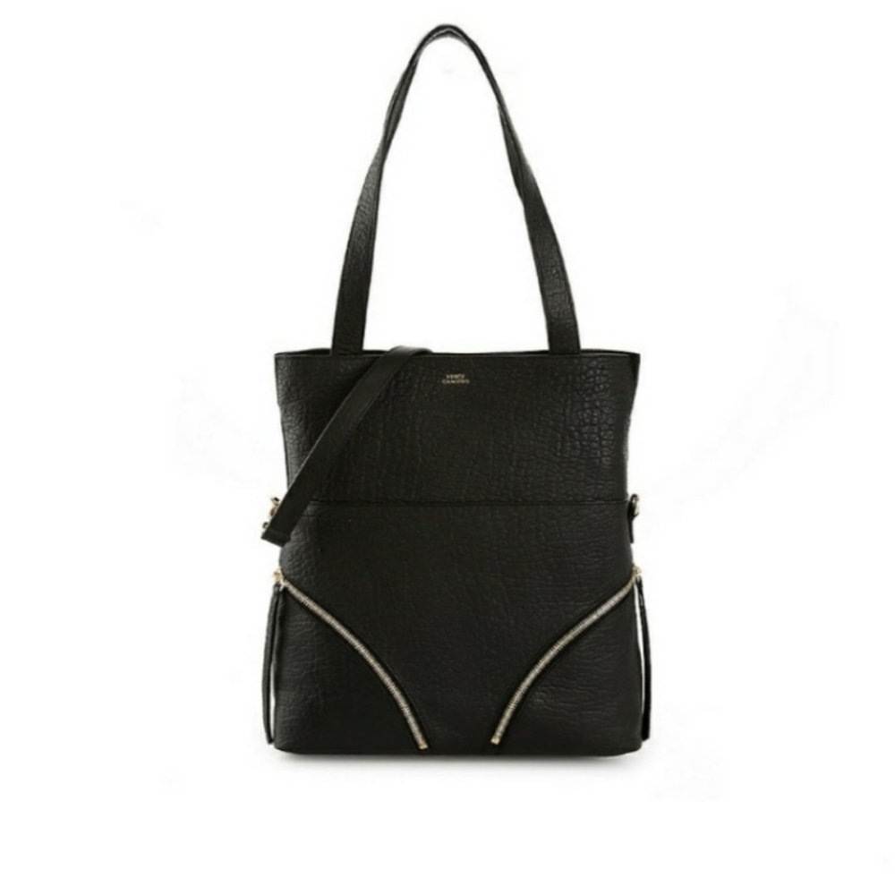 🆕️ Vince Camuto Ozie Leather tote
